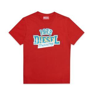 T-shirt . rosso