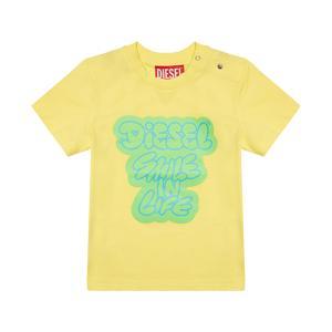 T-shirt . giallo