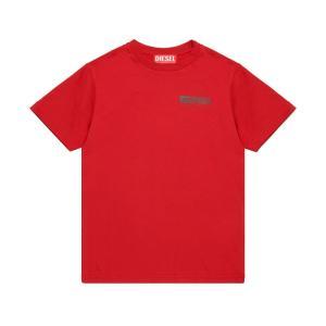 T-shirt . rosso